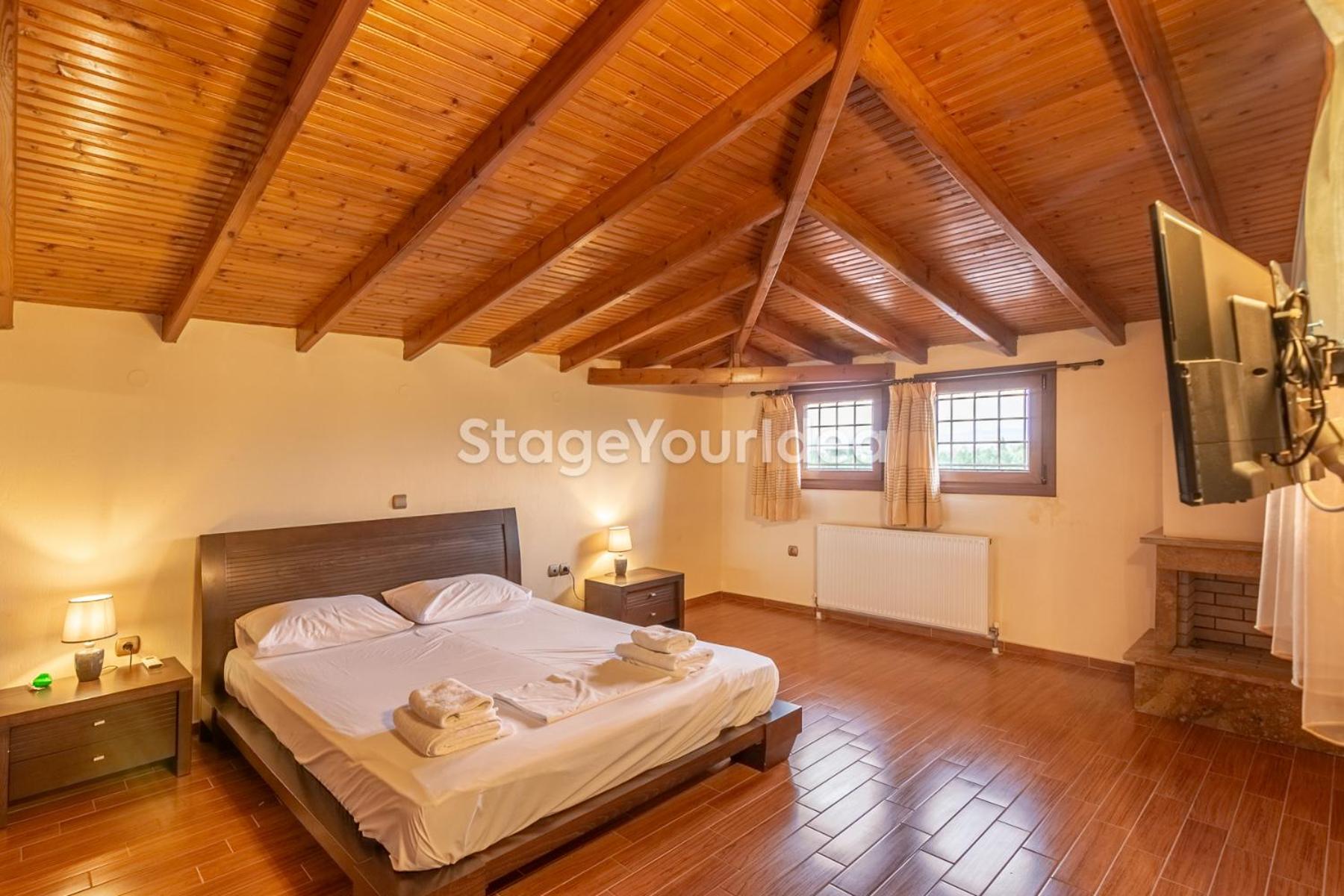 Luxury Appartment, Only 7 Minutes From Thessaloniki Airport And 15 Minutes From City Center ,For 8-23 People Also For Gatherings And Parties Neon Rysion Exterior photo
